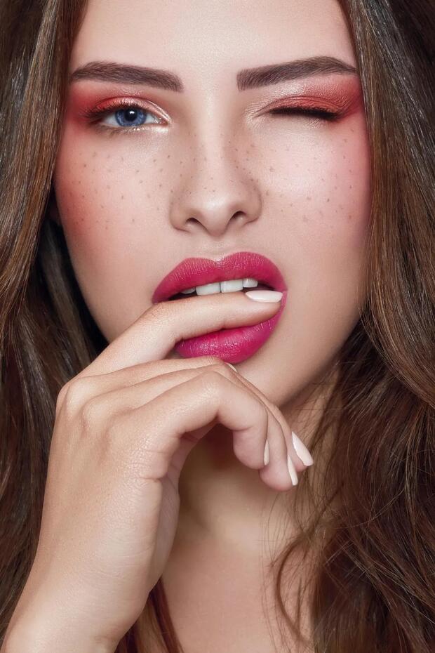 Show By Pastel: Show Your Sweetness Freckle Pen